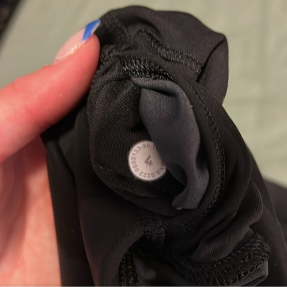 Lululemon Wunder Train Hi Rise Short Size 4 - 3” inseam Black Camo - Picture 4 of 6